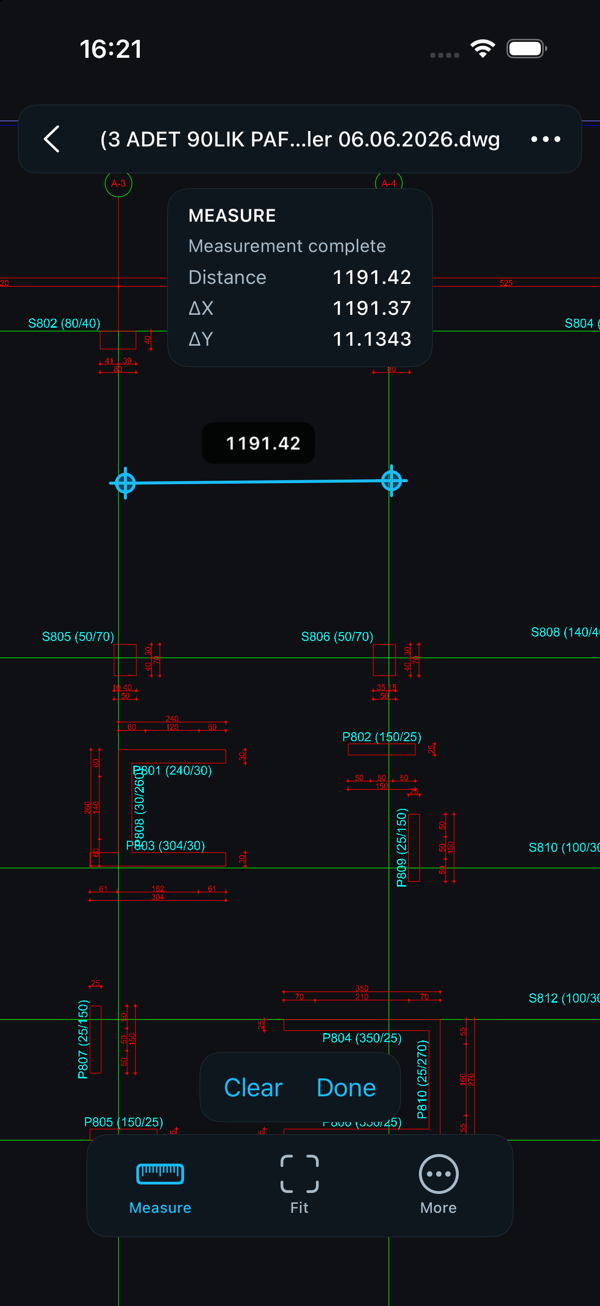 DWG çizimi üzerinde mesafe ölçümü ekranı